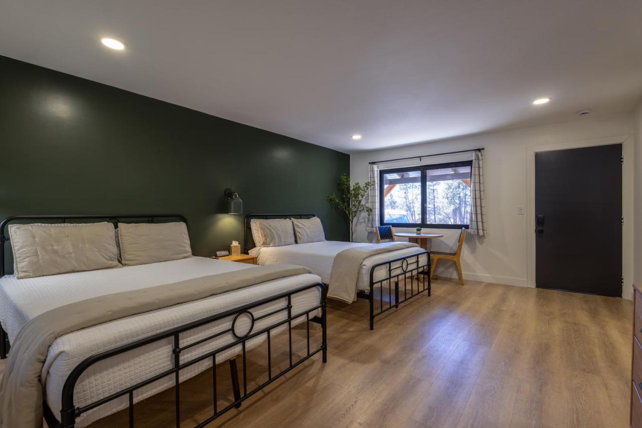 | TimberLodge Inn