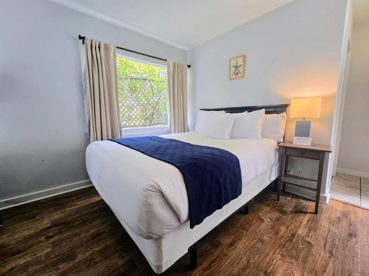 | Inn at Schoolhouse Creek