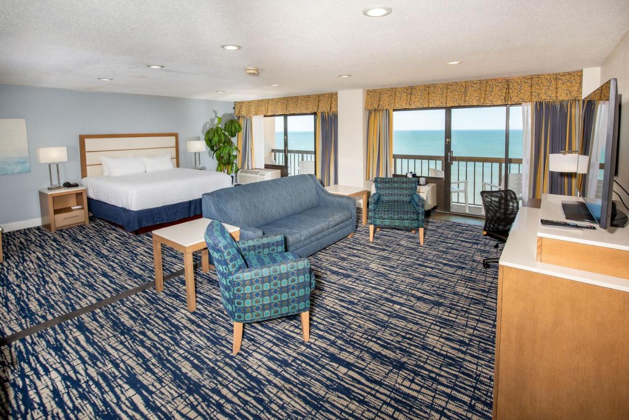 Oceanfront Junior Executive Studio Suite 1 King Bed and Sofabed at Wyndham Virginia Beach Oceanfront