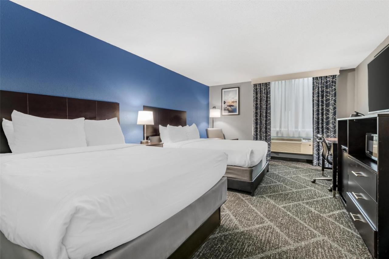Queen Room with Two Queen Beds and Mobility Accessible Roll-In Shower at Best Western Rochester Hotel Mayo Clinic Area/St. Mary's