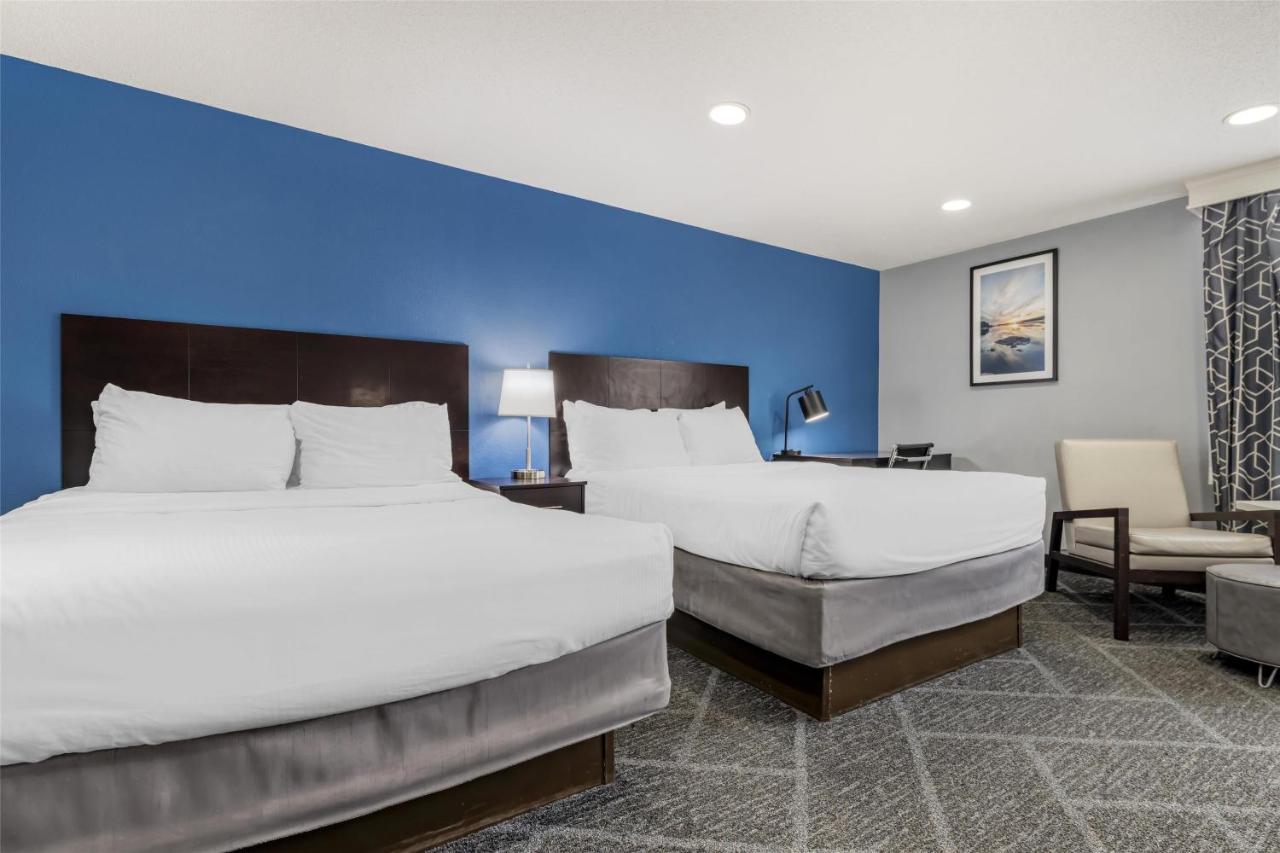 Executive Queen Room at Best Western Rochester Hotel Mayo Clinic Area/St. Mary's