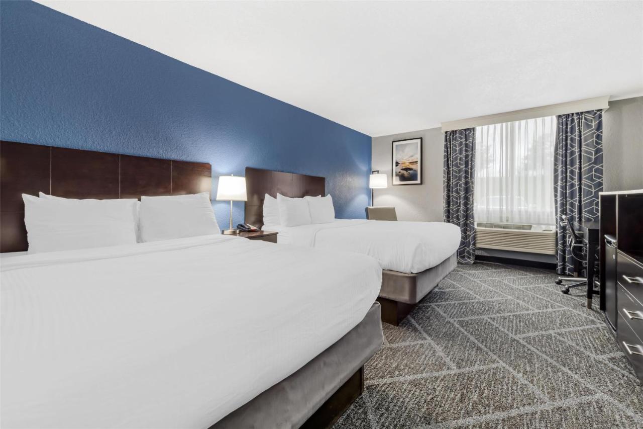 Queen Room with Two Queen Beds and Work Desk at Best Western Rochester Hotel Mayo Clinic Area/St. Mary's