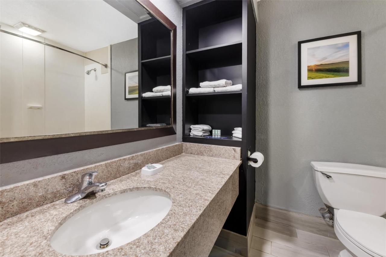 Queen Room with Two Queen Beds and Work Desk at Best Western Rochester Hotel Mayo Clinic Area/St. Mary's
