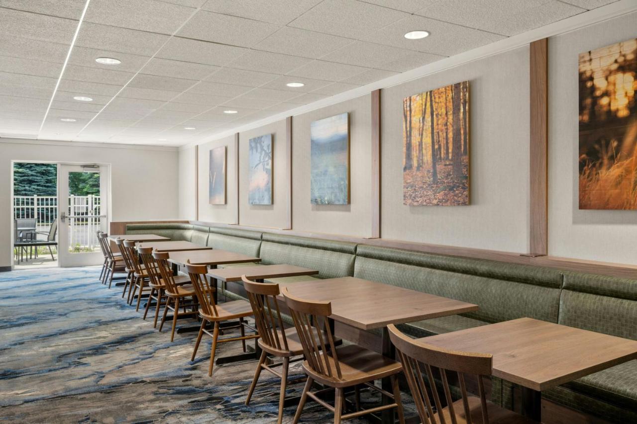 | Fairfield Inn & Suites by Marriott New Buffalo