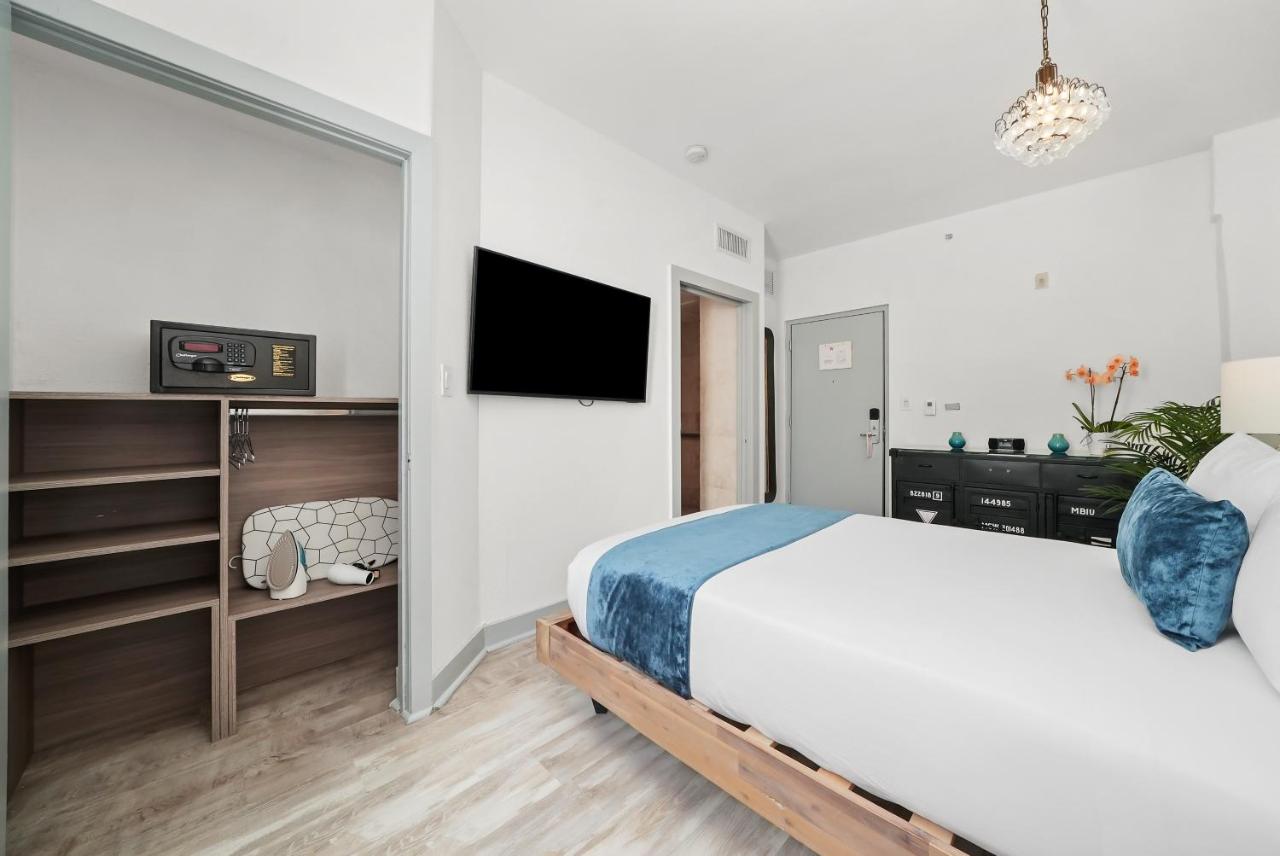 | Whitelaw Hotel