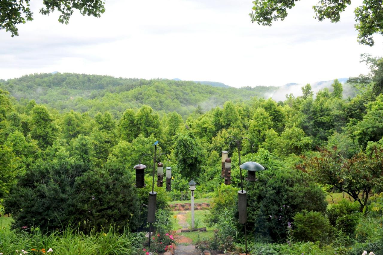 | Orchard Inn