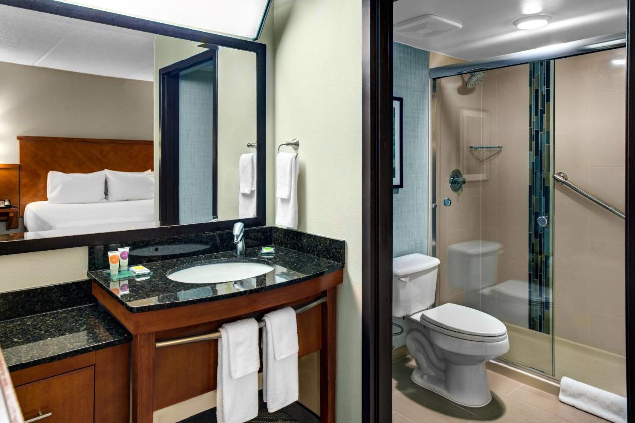 King Room with Roll-In Shower - Disability Access at Hyatt Place Charlotte Airport / Billy Graham Parkway