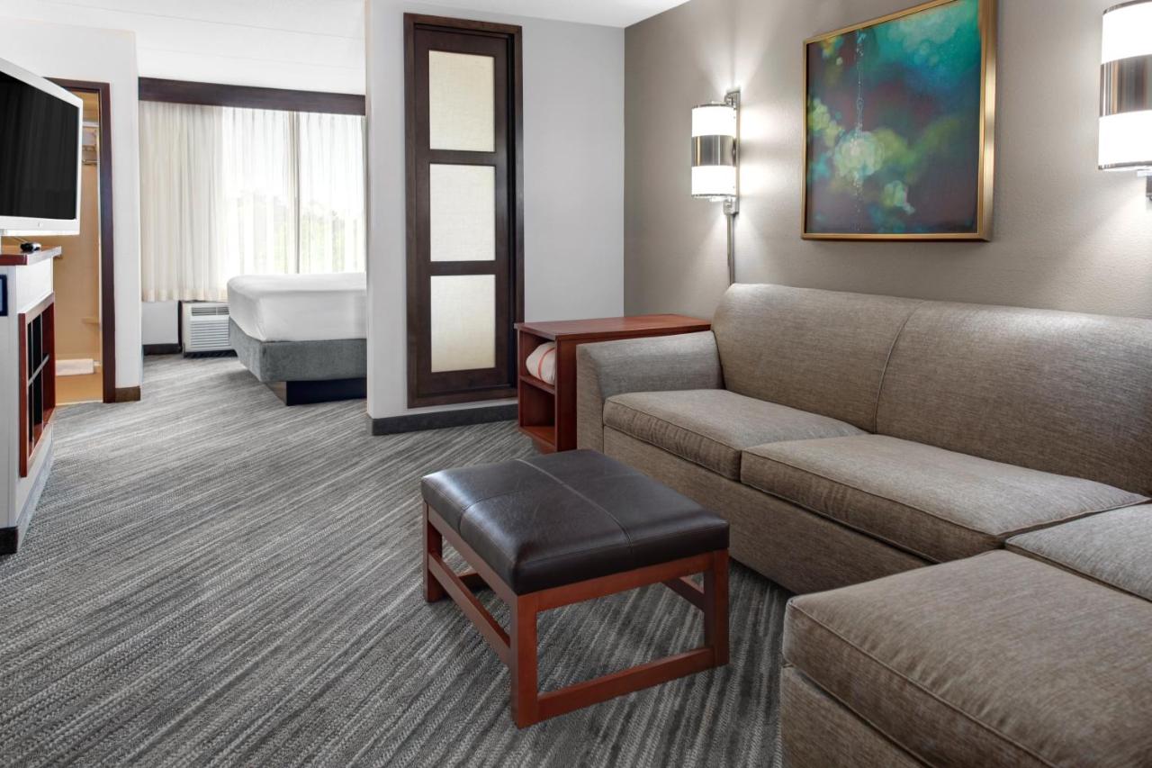 King Room with Roll-In Shower - Disability Access at Hyatt Place Charlotte Airport / Billy Graham Parkway