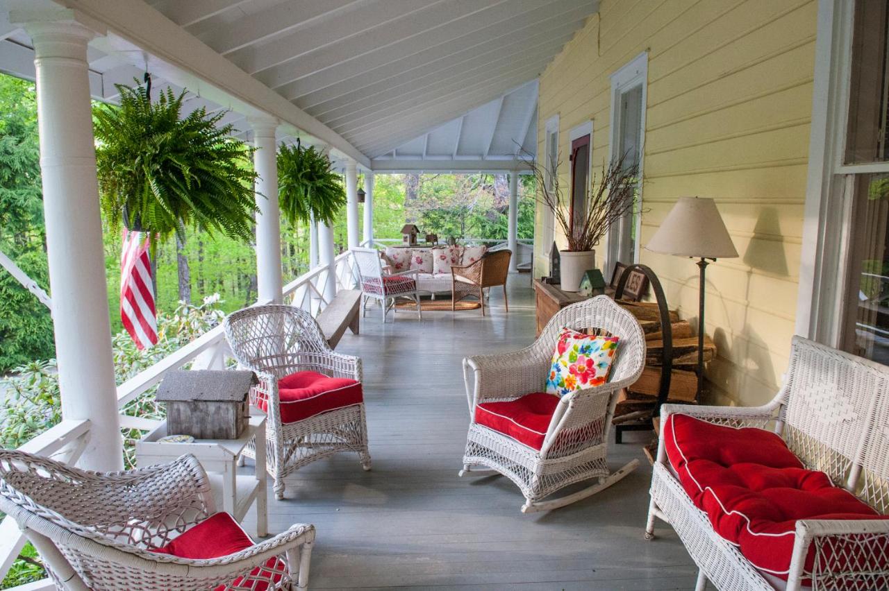 | Orchard Inn