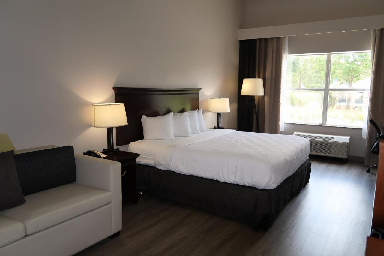 King Room - Disability Access/Non-Smoking at Country Inn & Suites by Radisson, Tallahassee-University Area, FL