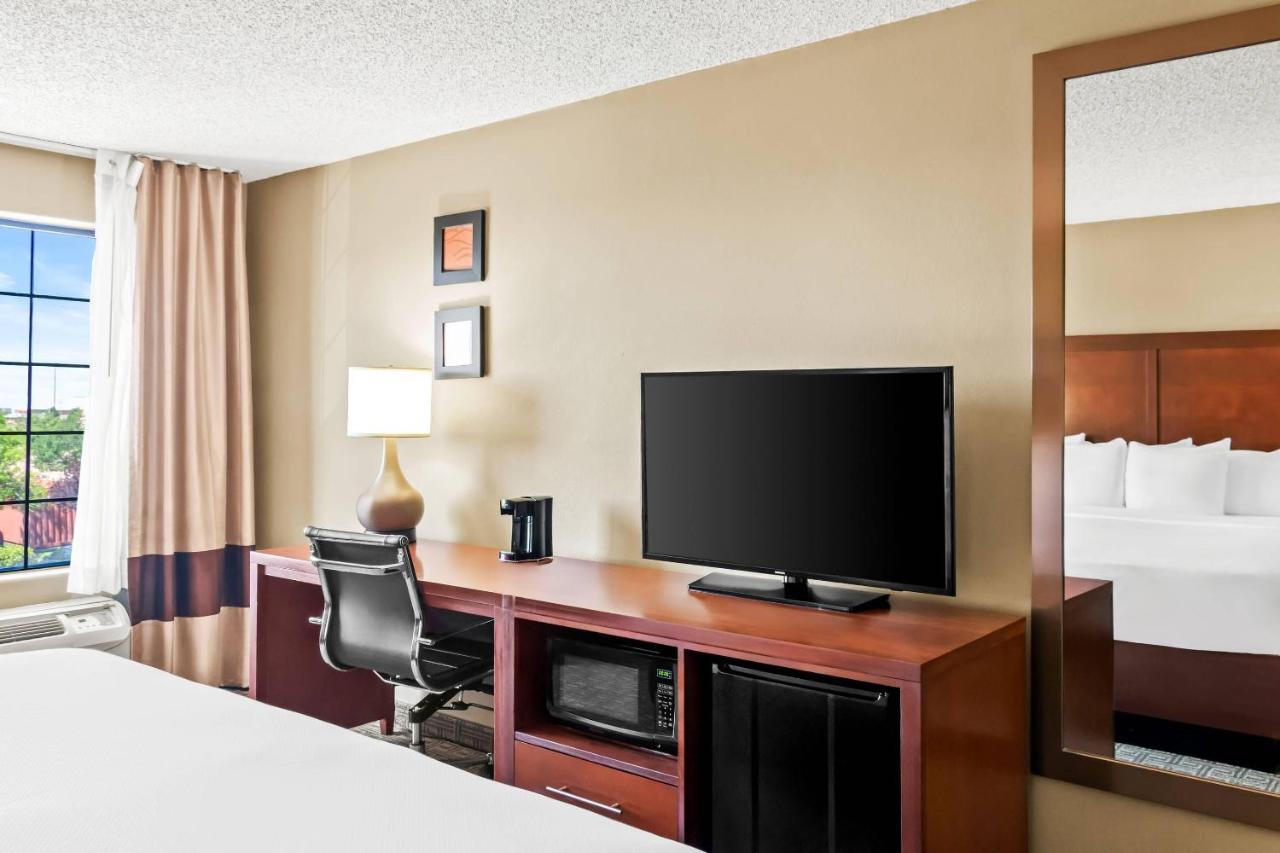 King Room - Non-Smoking at Comfort Inn Santa Fe South