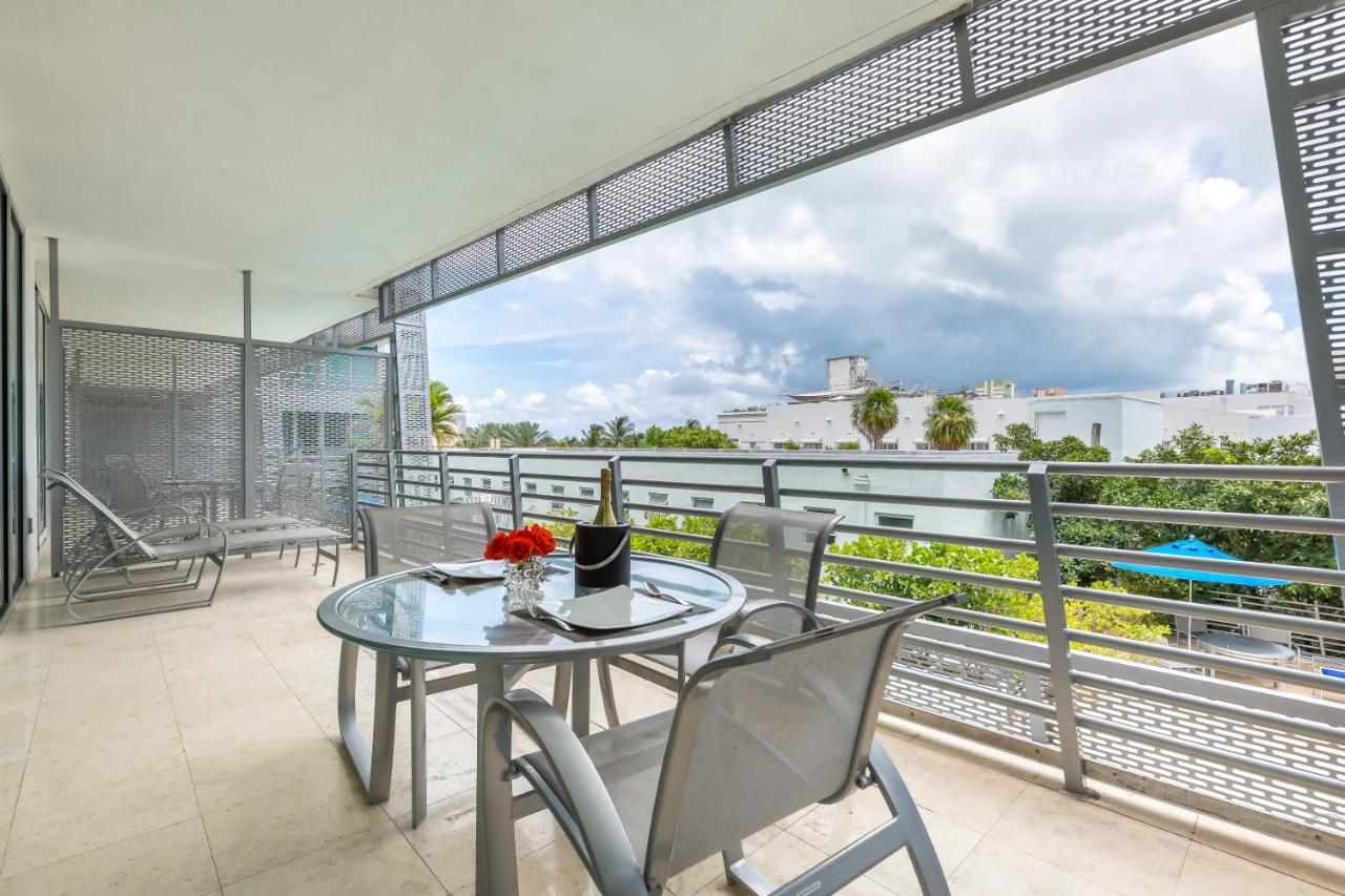 Balcony suite Pool View at SBV Luxury Ocean Hotel Suites