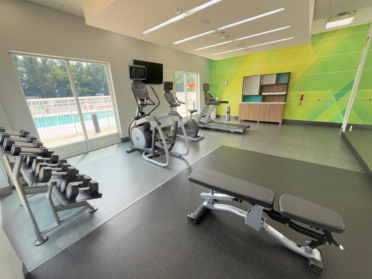  | Holiday Inn Hotel And Suites Fayetteville W-Fort Bragg Area, an IHG Hotel