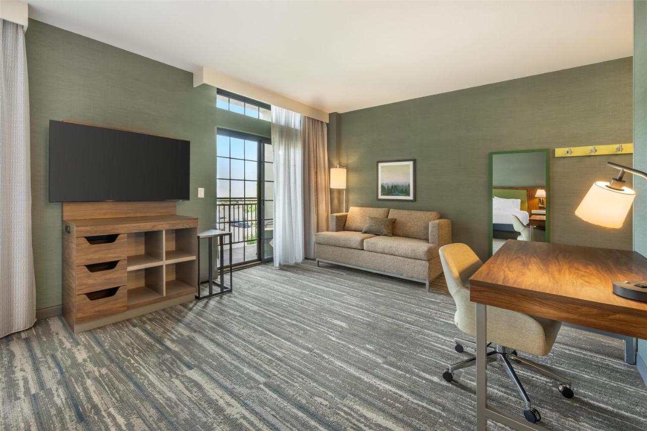 King Studio with Sofa Bed at Hampton Inn & Suites Coeur d' Alene