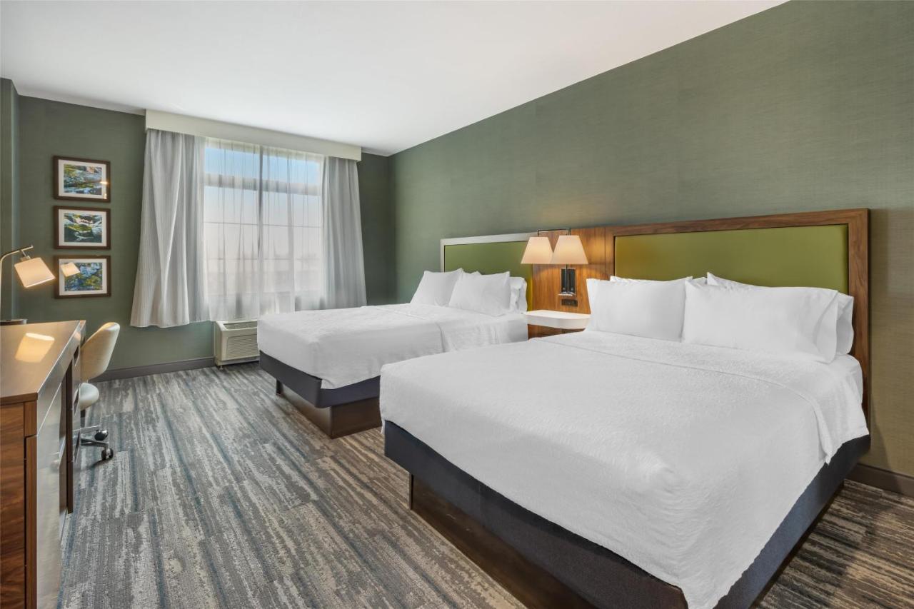 Queen Room with Two Queen Beds at Hampton Inn & Suites Coeur d' Alene