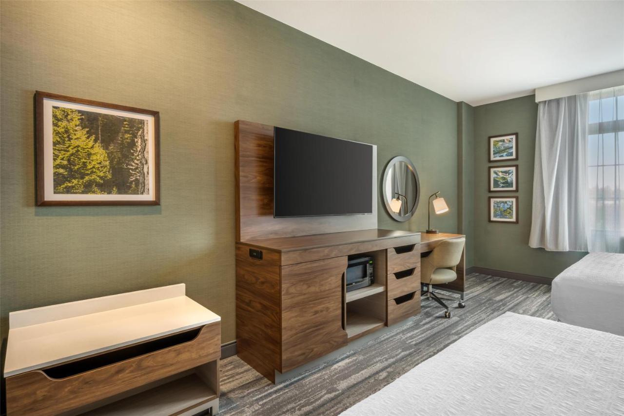 Queen Room with Two Queen Beds at Hampton Inn & Suites Coeur d' Alene