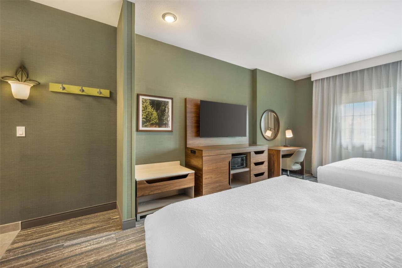 Queen Room with Two Queen Beds at Hampton Inn & Suites Coeur d' Alene