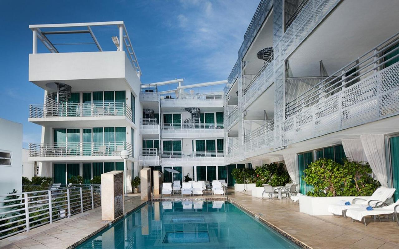Balcony suite Pool View at SBV Luxury Ocean Hotel Suites