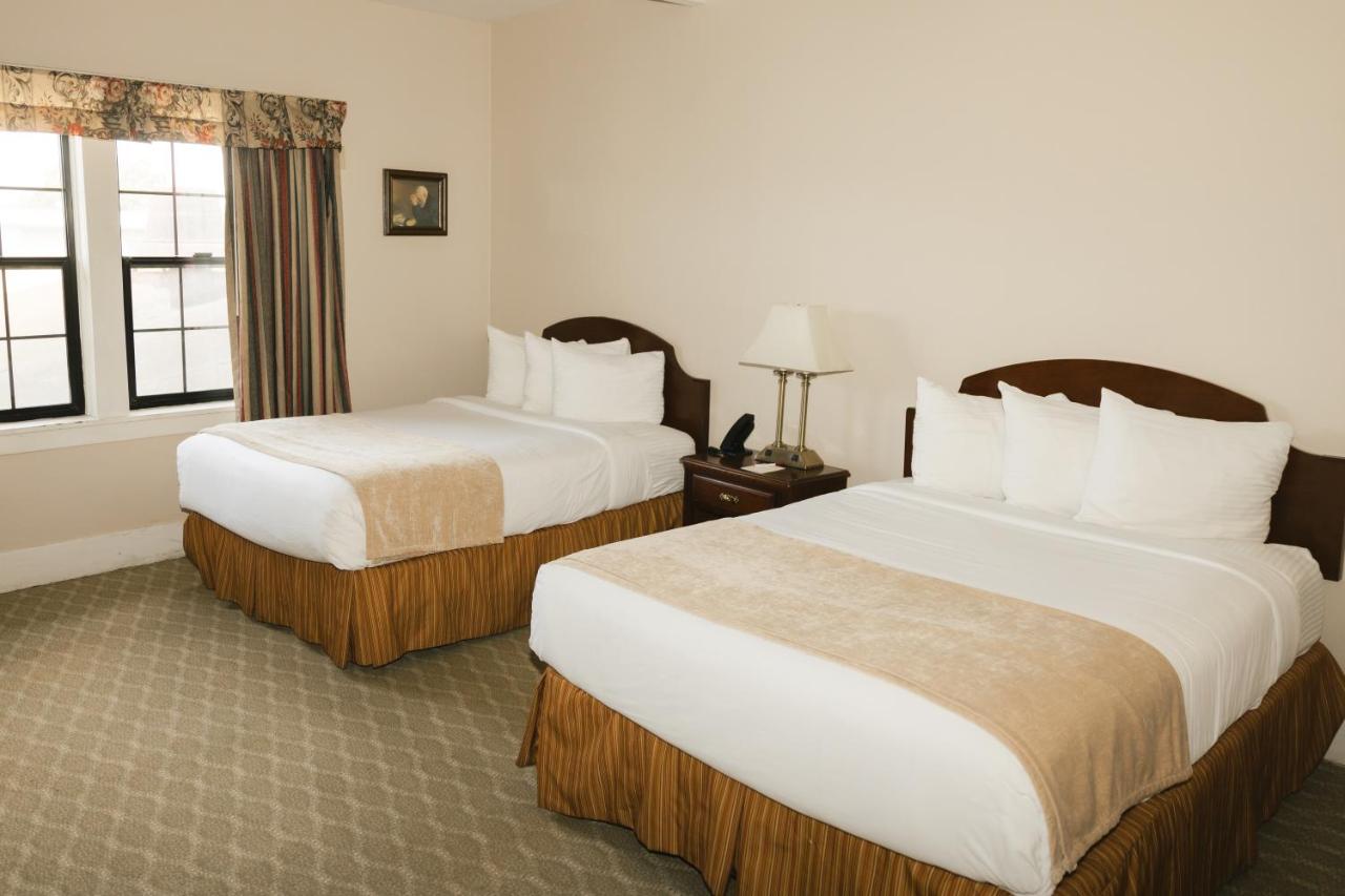  | Historic Santa Maria Inn