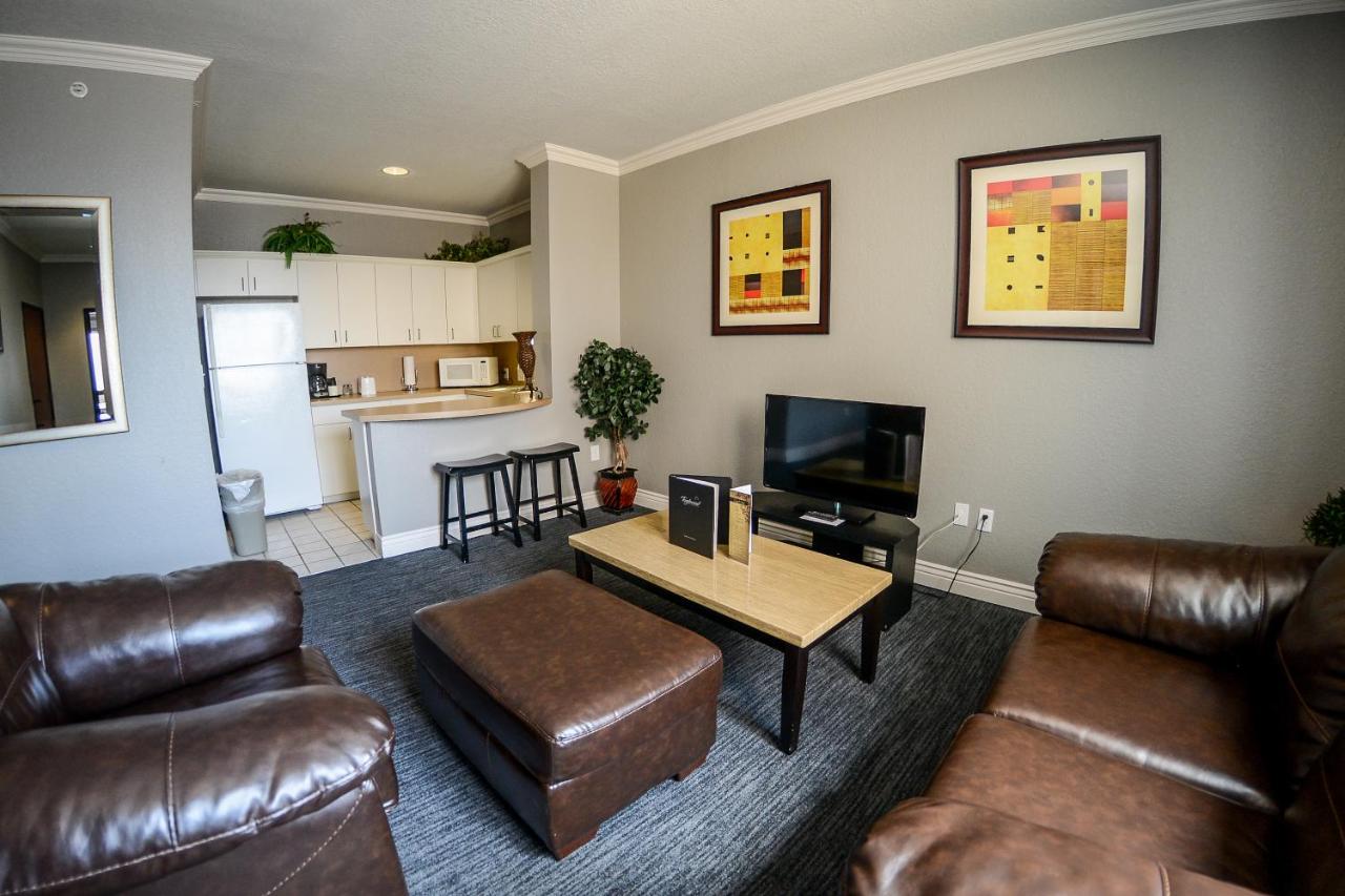 King Suite at Tanglewood Resort on Lake Texoma, an Ascend Collection Resort