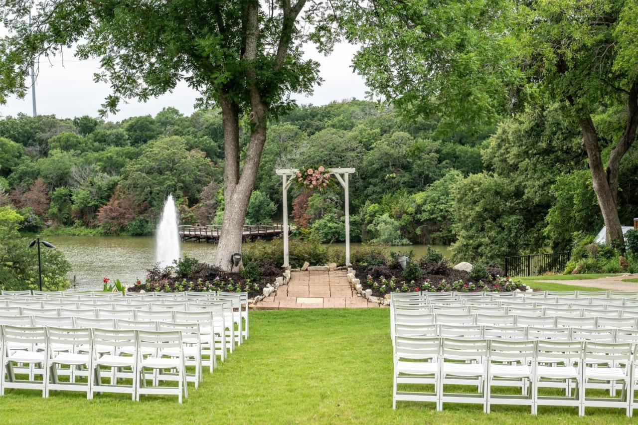 | Hilton DFW Lakes Executive Conference Center