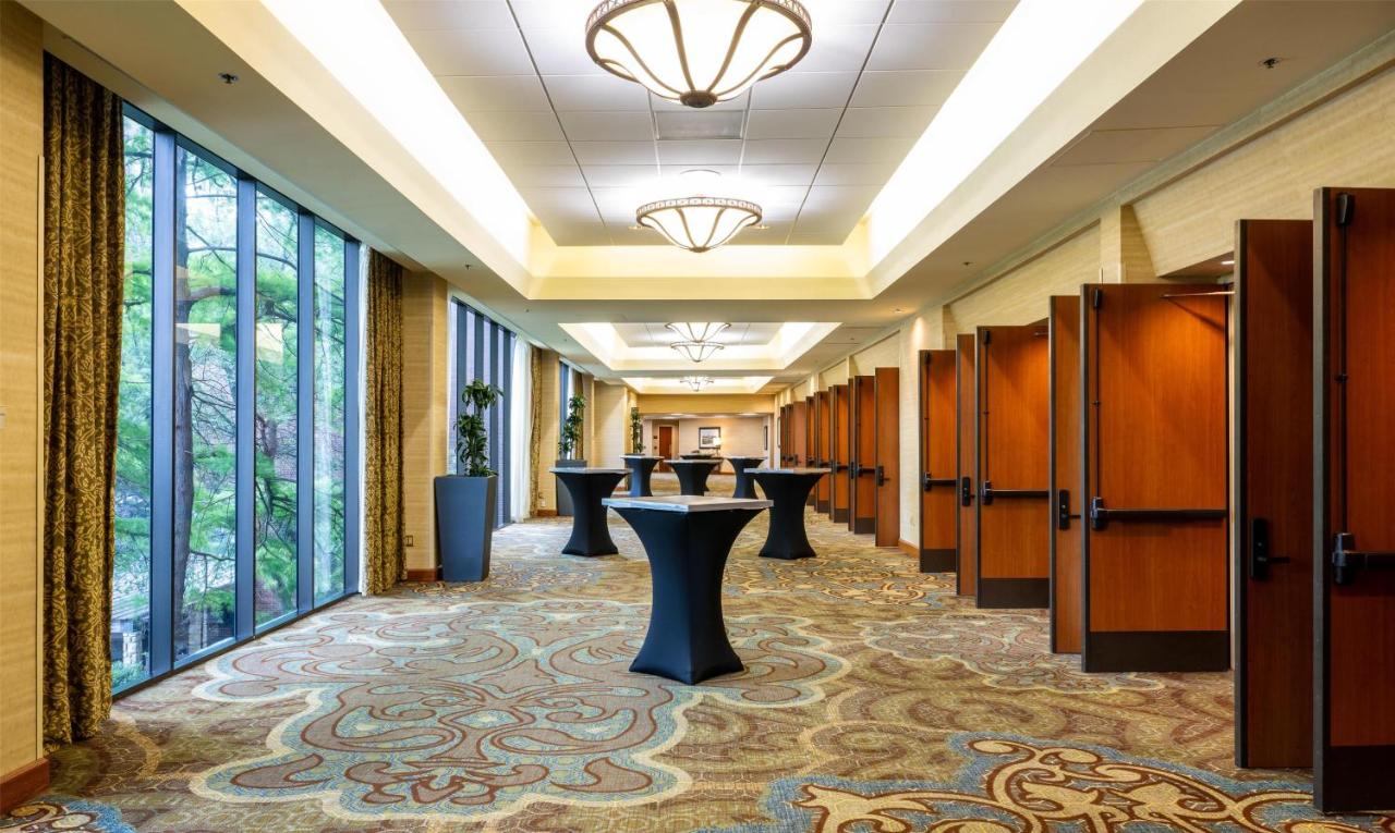 | Hilton DFW Lakes Executive Conference Center