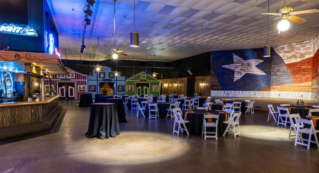 | Hilton DFW Lakes Executive Conference Center