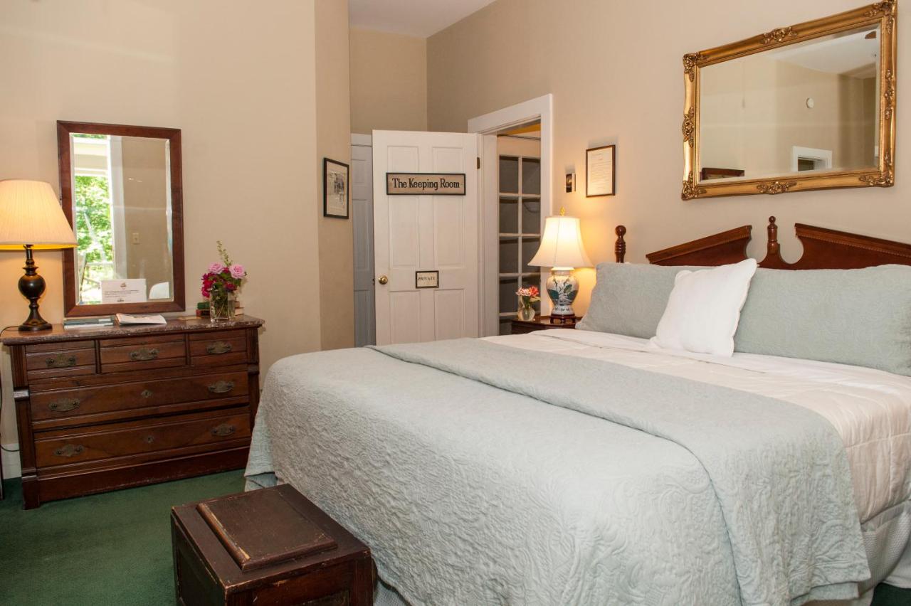 | Orchard Inn