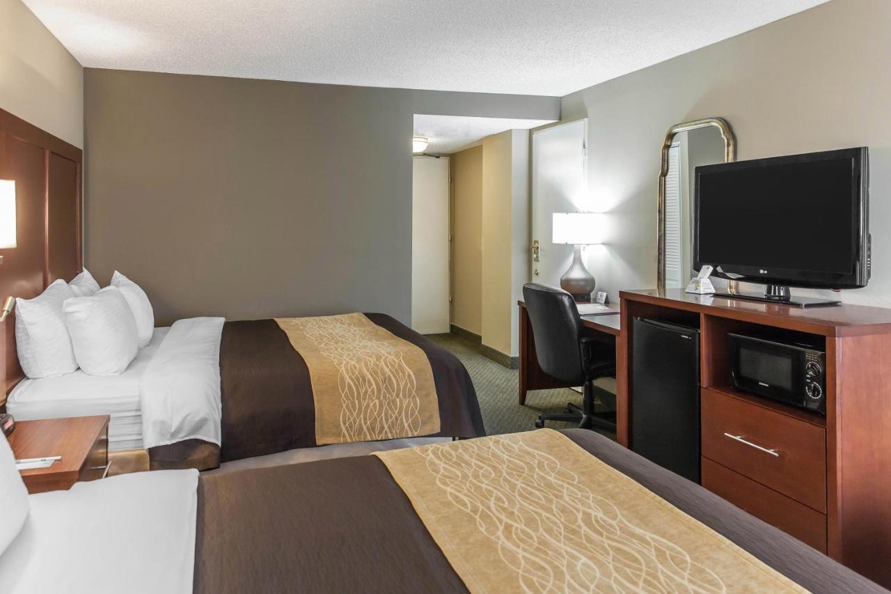 Queen Room with Two Queen Beds - Non-Smoking at Comfort Inn Pentagon City