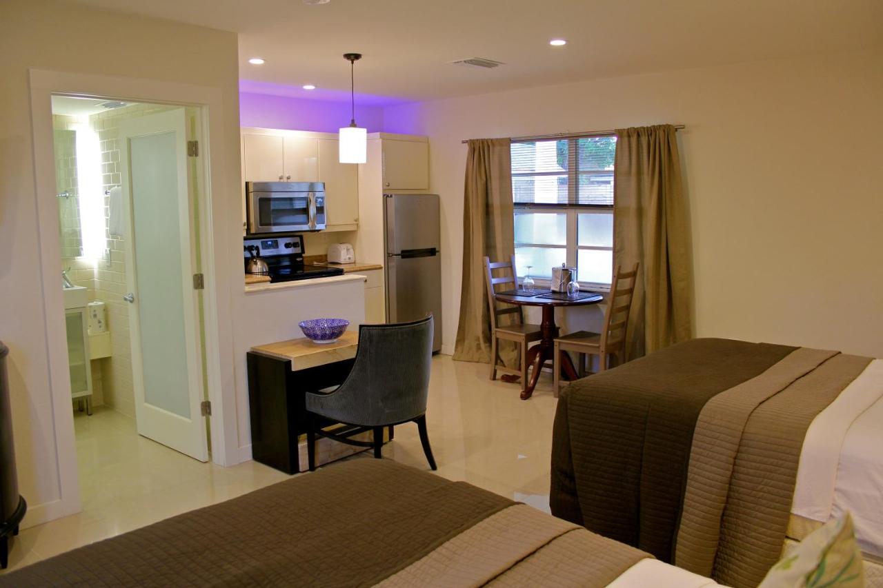  | Captiva Beach Resort (open private beach access)