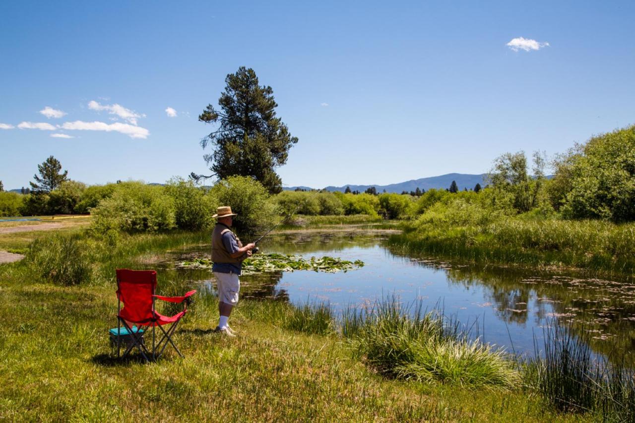 | Bend-Sunriver Camping Resort 24 ft. Yurt 16