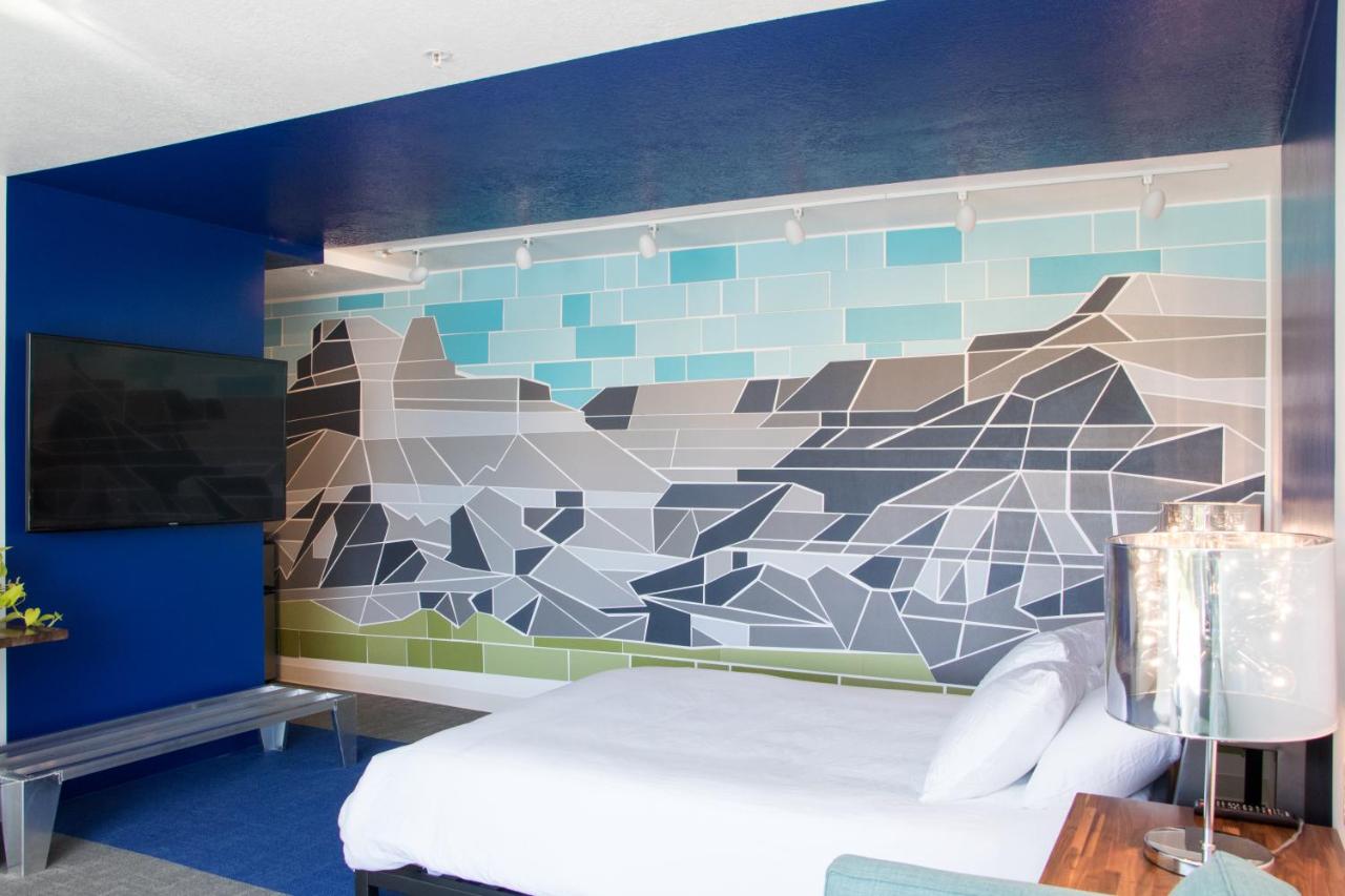  | Skyfall Guestrooms