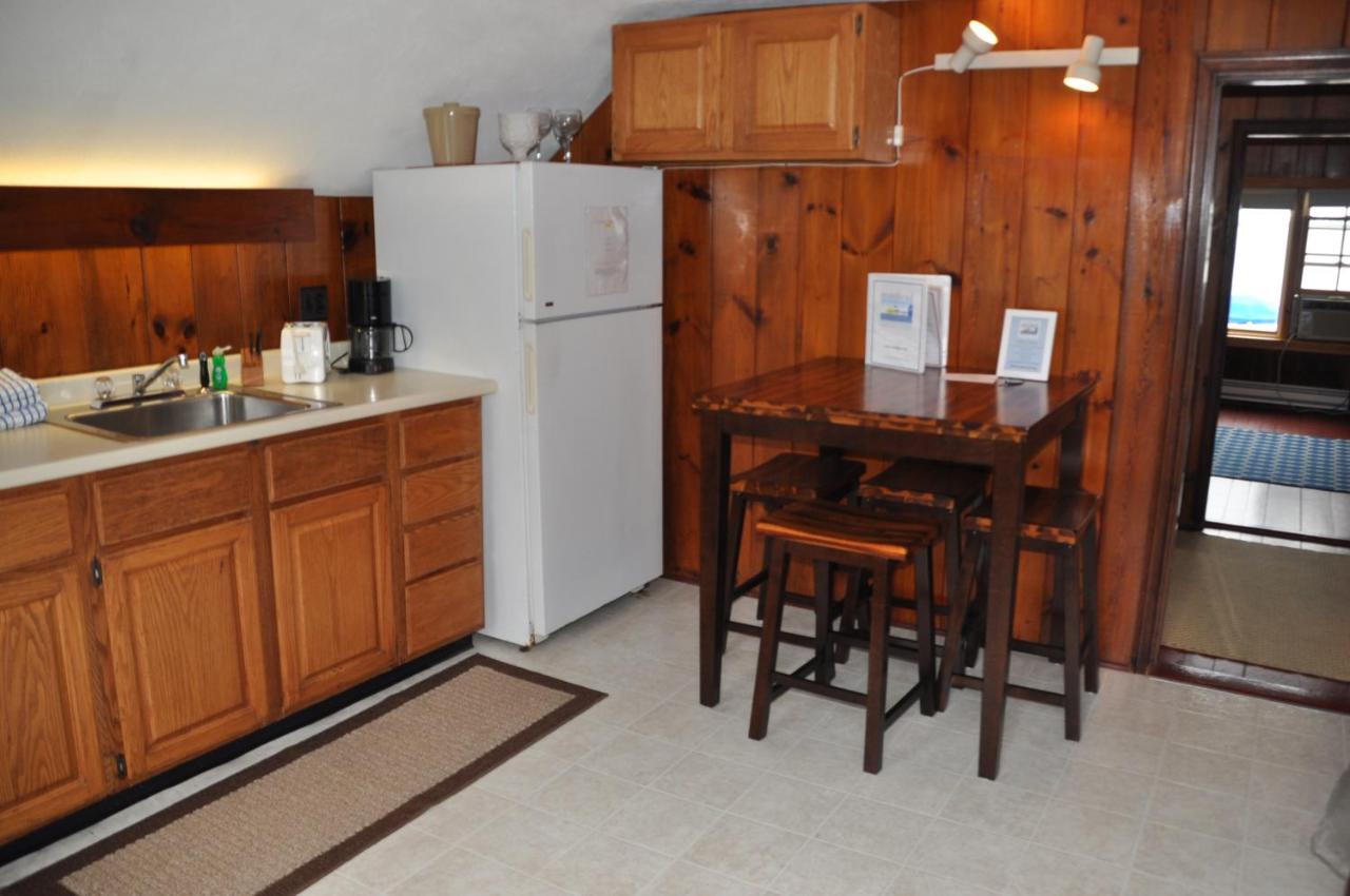 One-Bedroom Suite with Sea View at The Masthead Resort