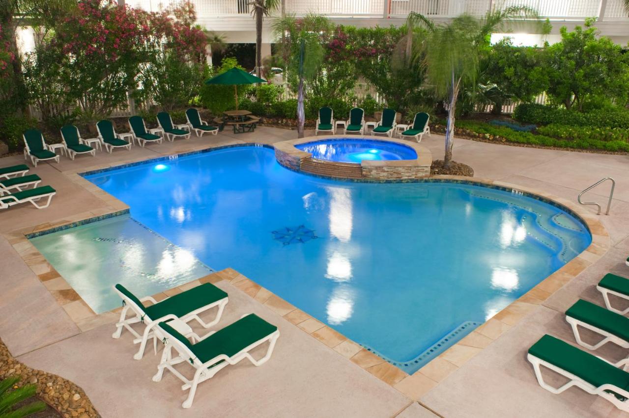| Casa Del Mar Beachfront Suites Onsite Team