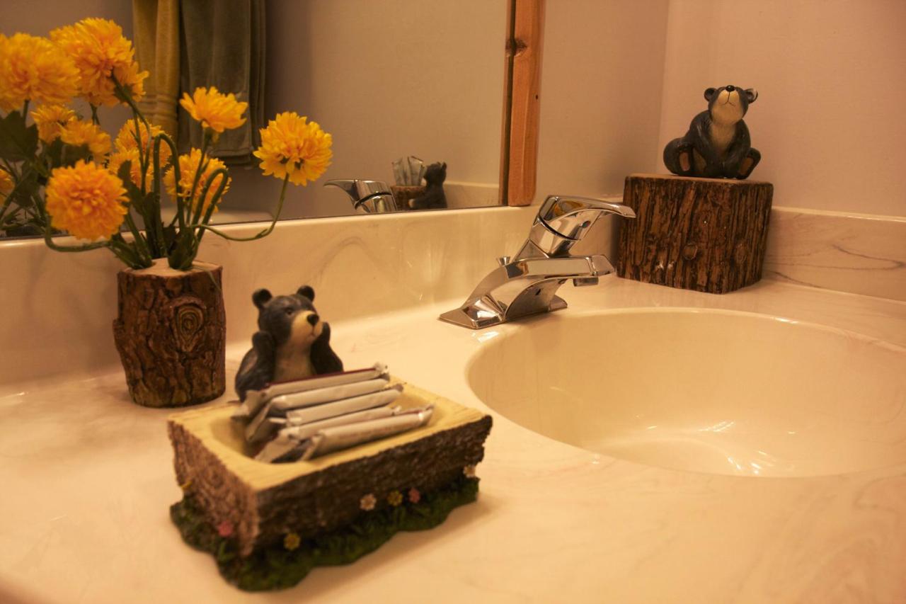  | Gateway Inn and Suites