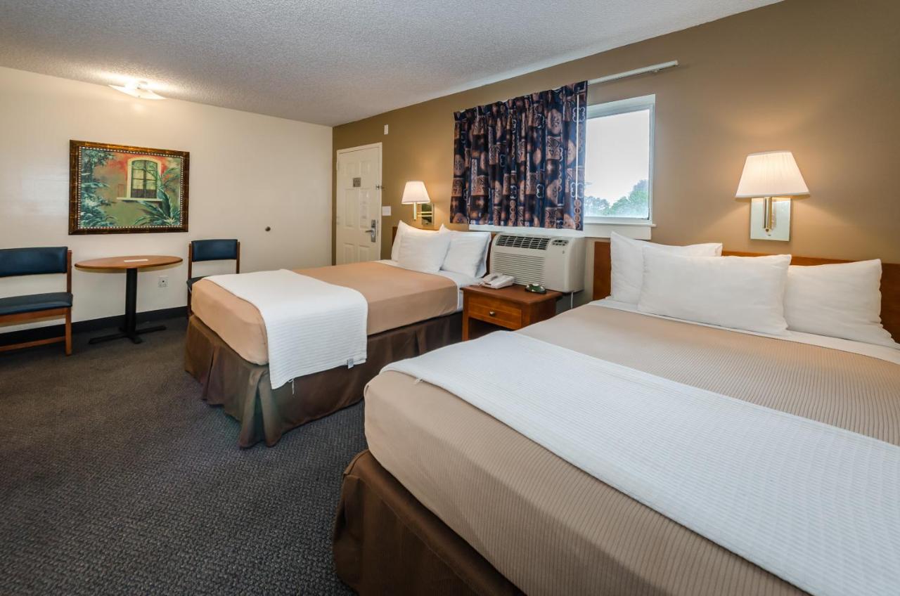 Upgraded Double Smoking, Kitchenette at Tampa Bay Extended Stay Hotel