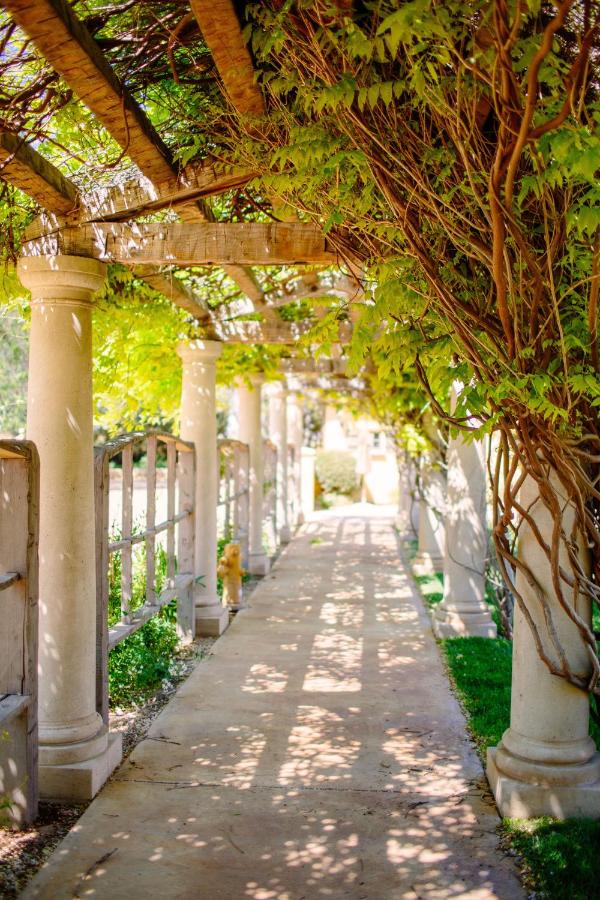 | CaliPaso Winery & Villa