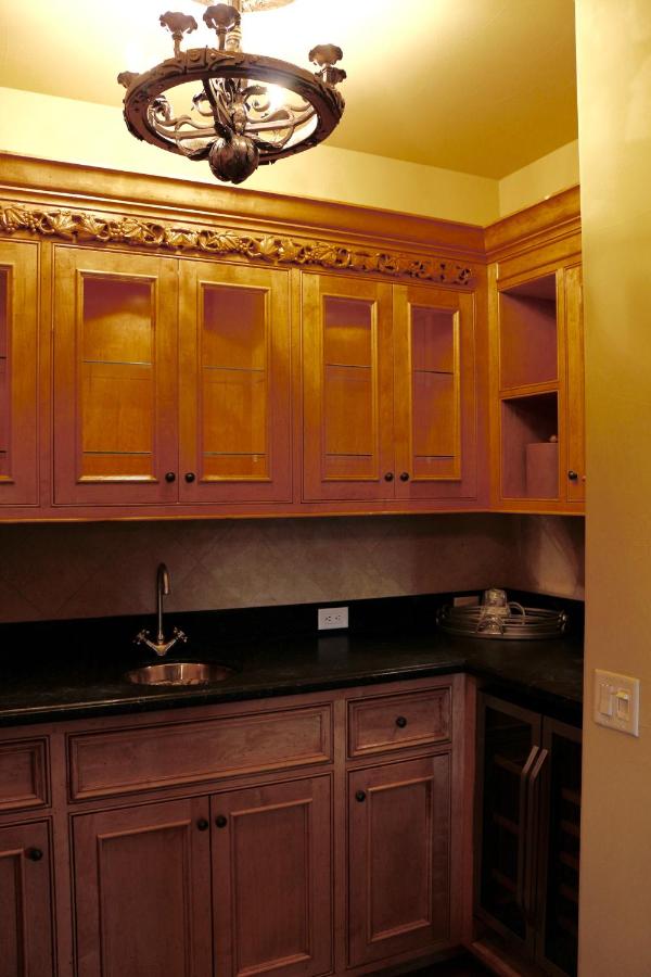 | CaliPaso Winery & Villa