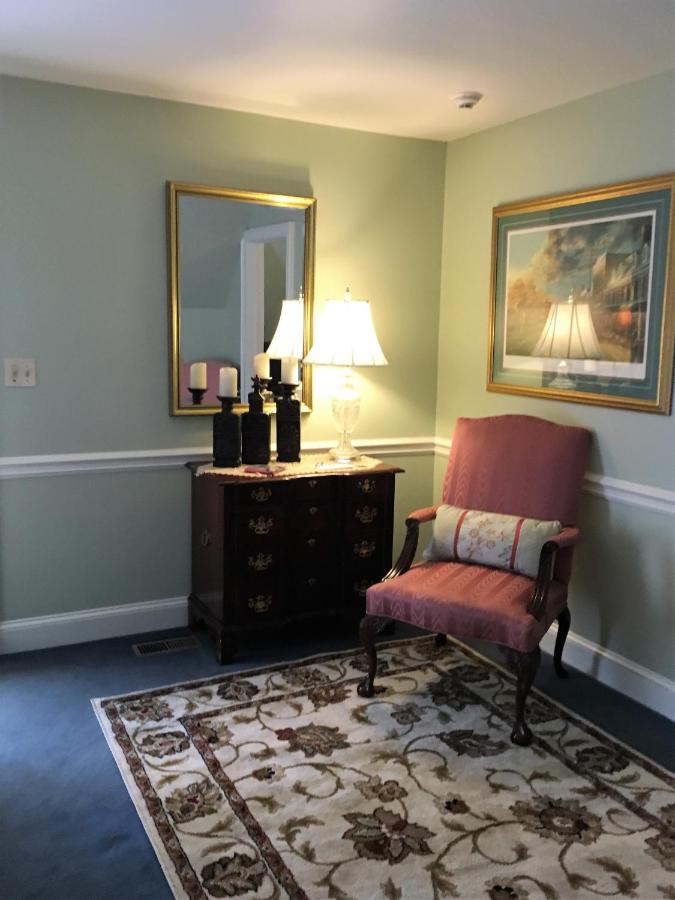 | Parsonage Inn Bed and Breakfast