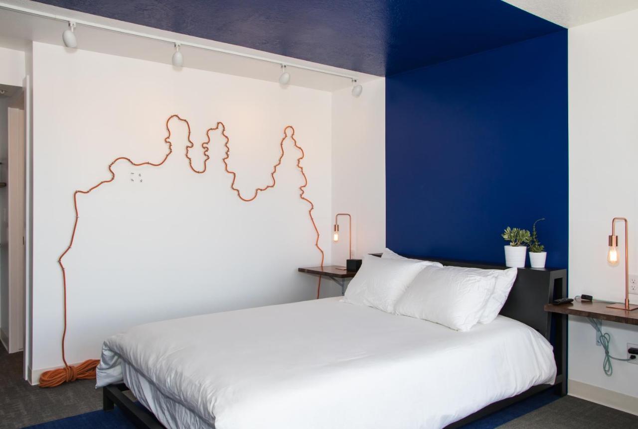  | Skyfall Guestrooms