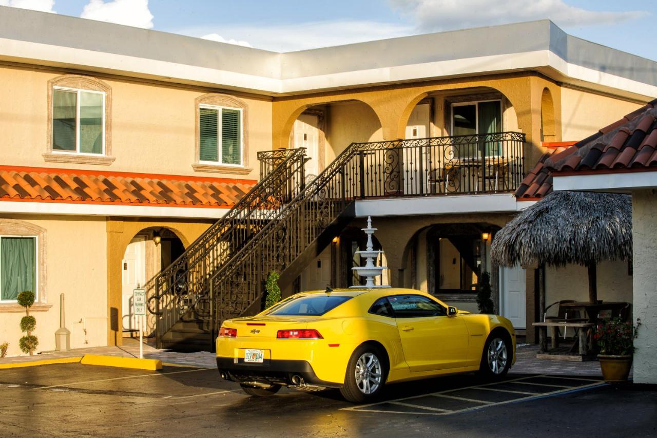| Bayview Plaza Waterfront Resort