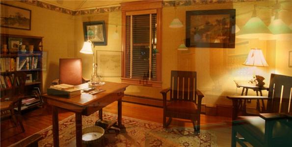 | Breezy Hill Inn