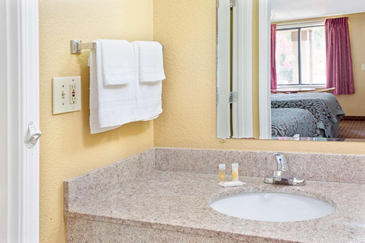Double Room with Two Double Beds - Smoking at Days Inn by Wyndham Lawrenceville