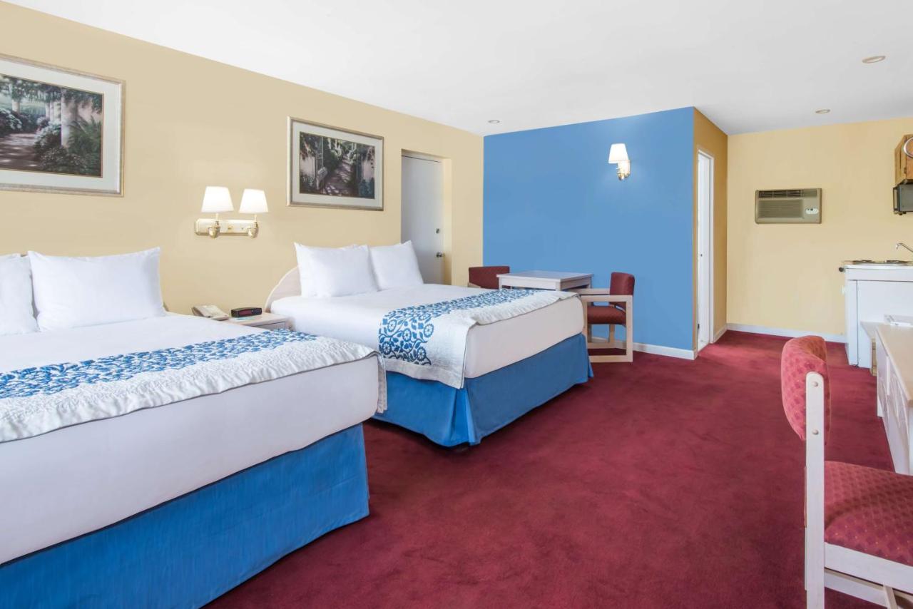 | Days Inn by Wyndham Hicksville Long Island