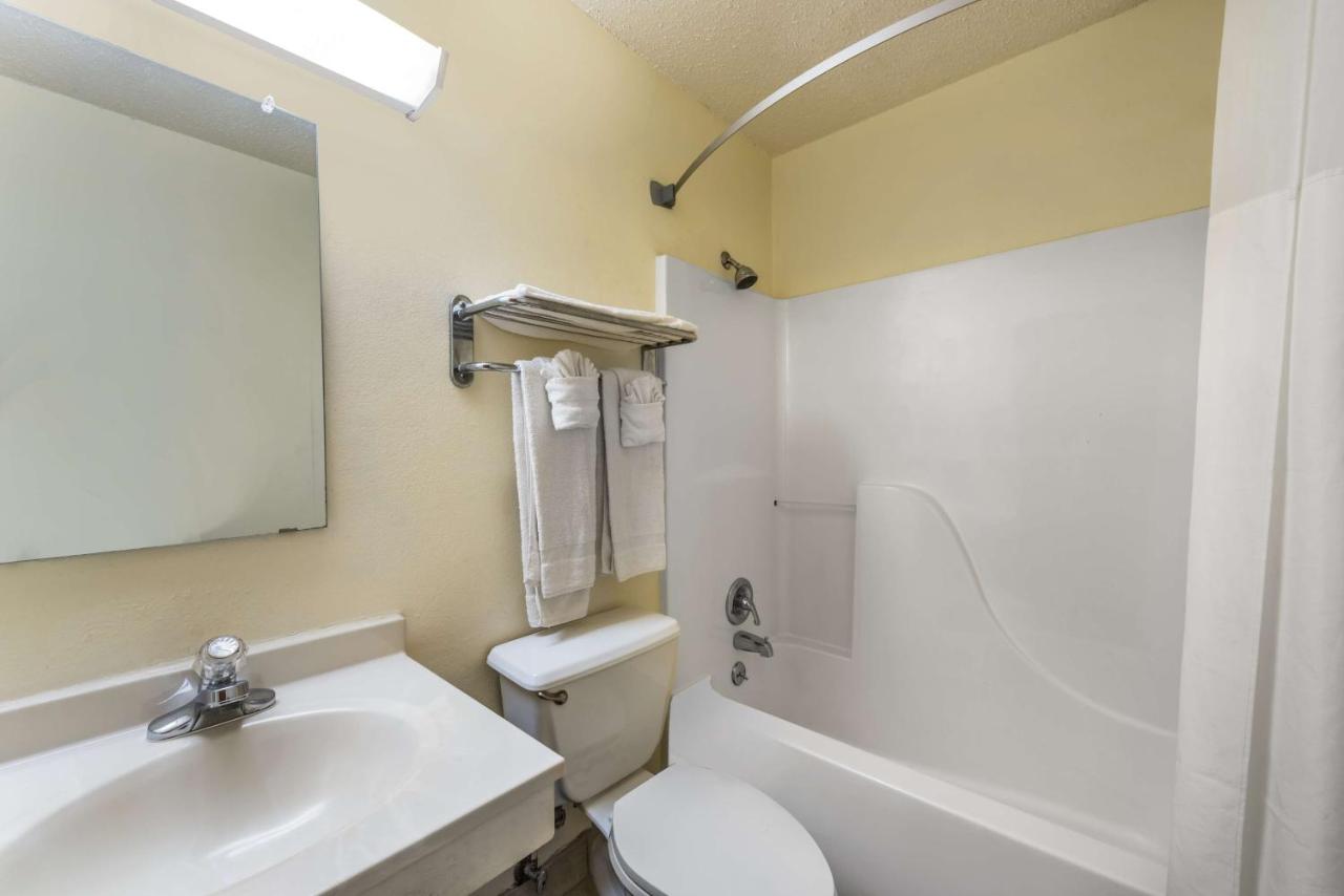 Double Room with Two Double Beds - Non-Smoking at Super 8 by Wyndham Denton