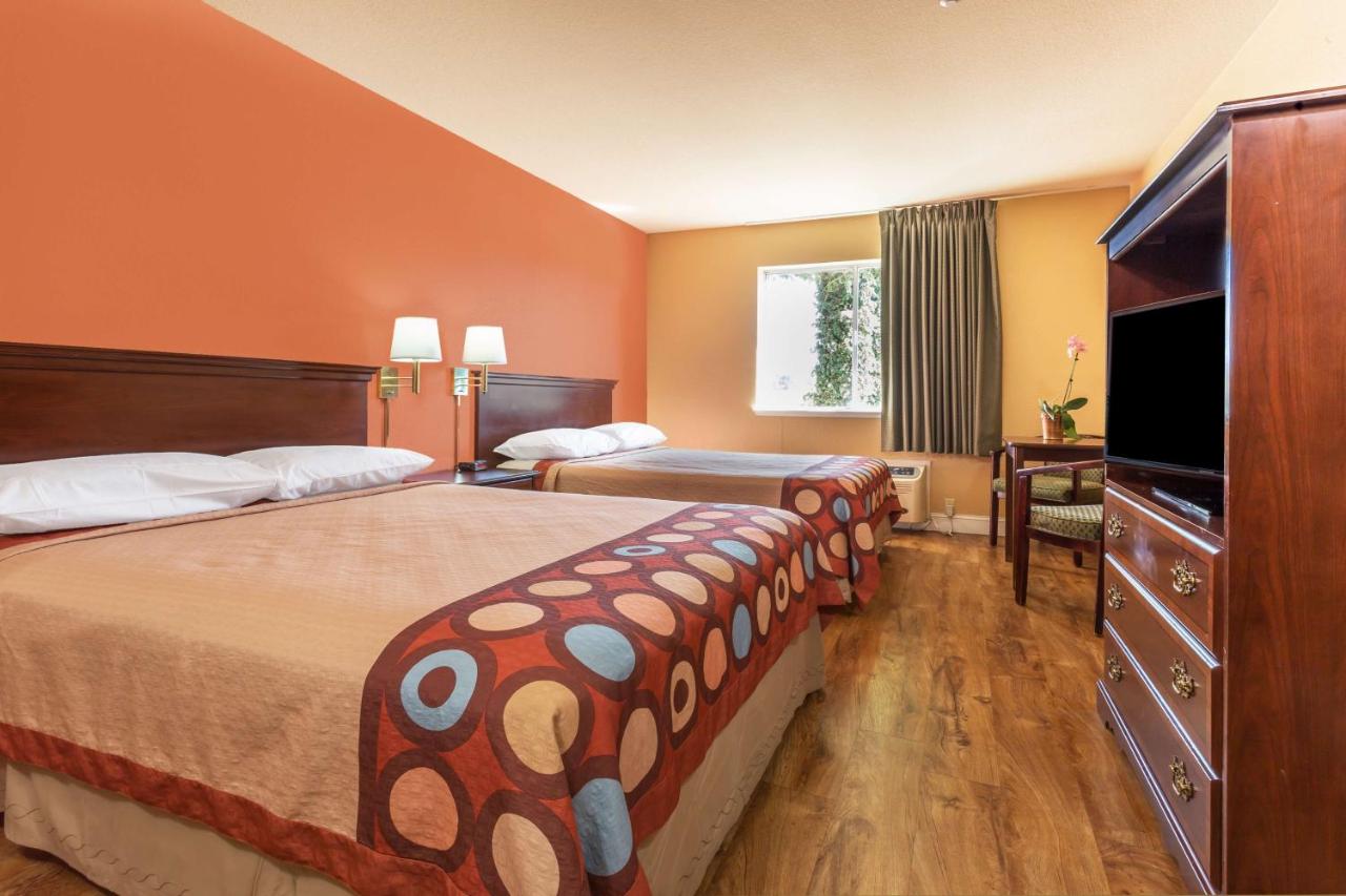 Queen Room with Two Queen Beds - Non-Smoking at Harvest Inn, Dixon/ UC Davis.