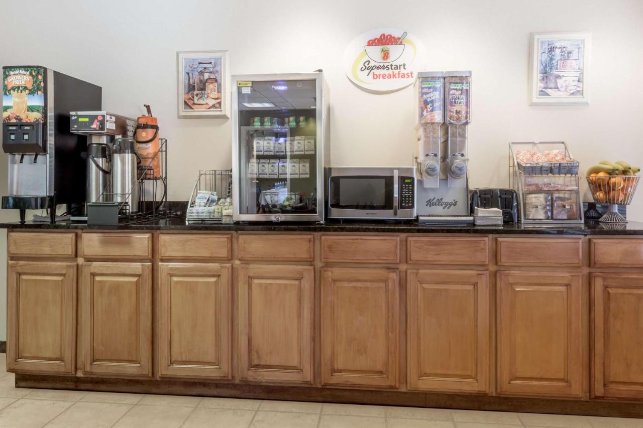 Double Room with Two Double Beds - Non-Smoking at Super 8 by Wyndham Lavonia