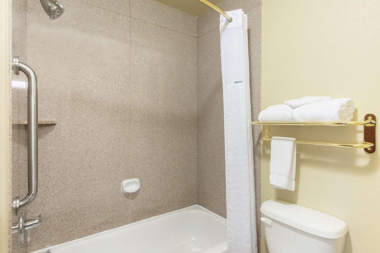 1 King Bed, Mobility/Hearing Access Studio Suite, Roll-in Shower, Non-Smoking at Baymont by Wyndham Wichita Falls