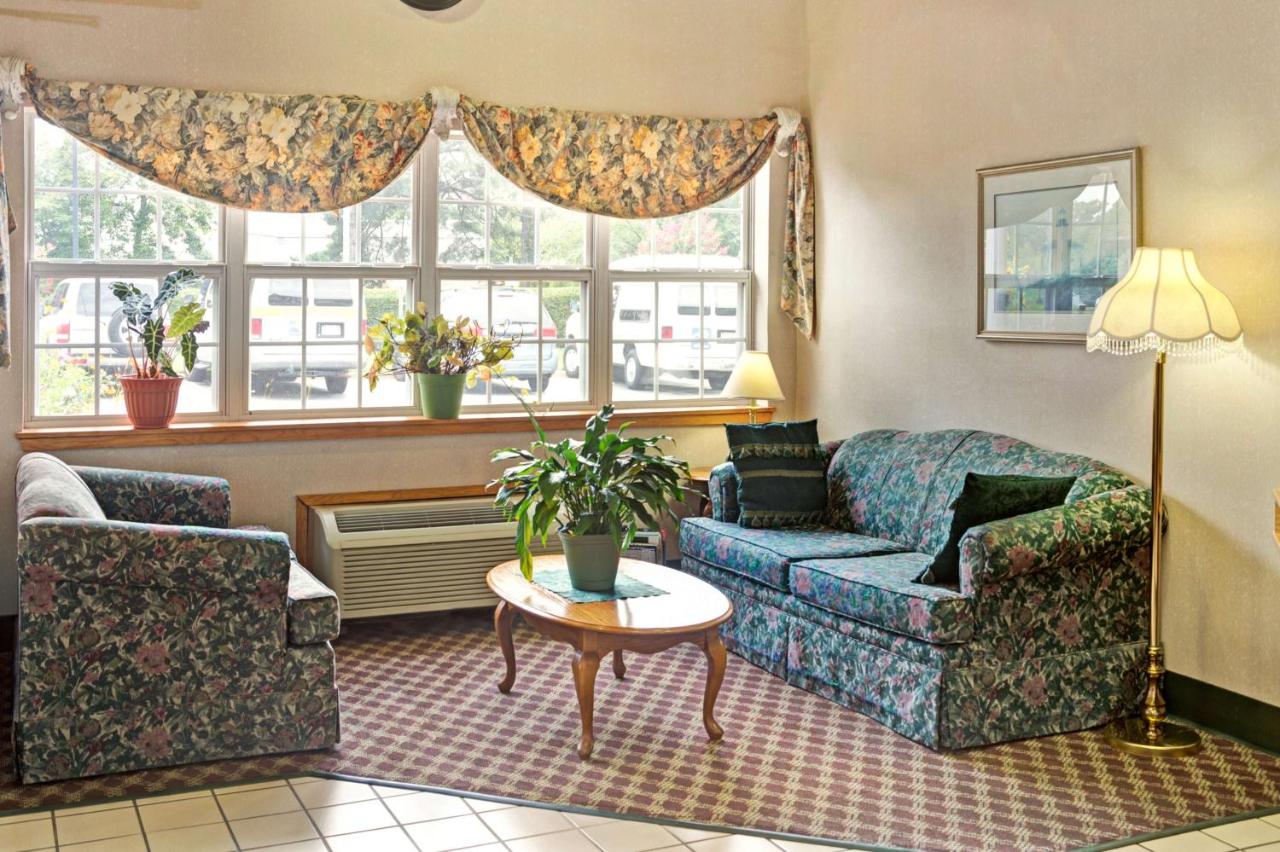 Queen Room with Two Queen Beds - Disability Access/Non-Smoking at Microtel Inn by Wyndham Raleigh Durham Airport