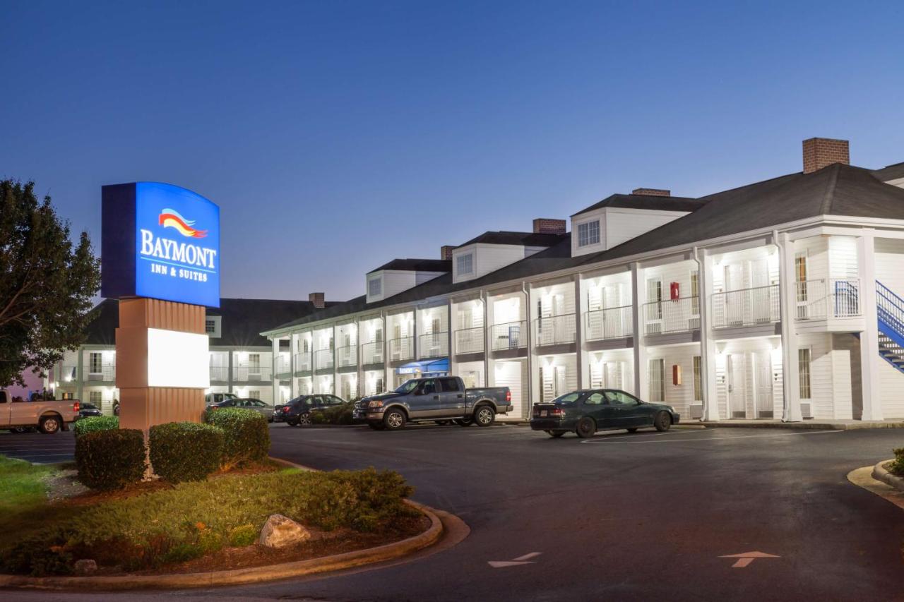 Deluxe Double Room - Disability Access/Non-Smoking at Baymont by Wyndham Hickory